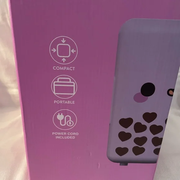 NIB Mini Beauty Fridge - Pink - Picture 3 of 9